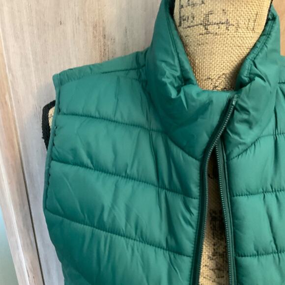 Goodfellow & Co. Green Quilted Soft puffer Full Zip Pockets Vest Warm athletic S - Picture 13 of 16